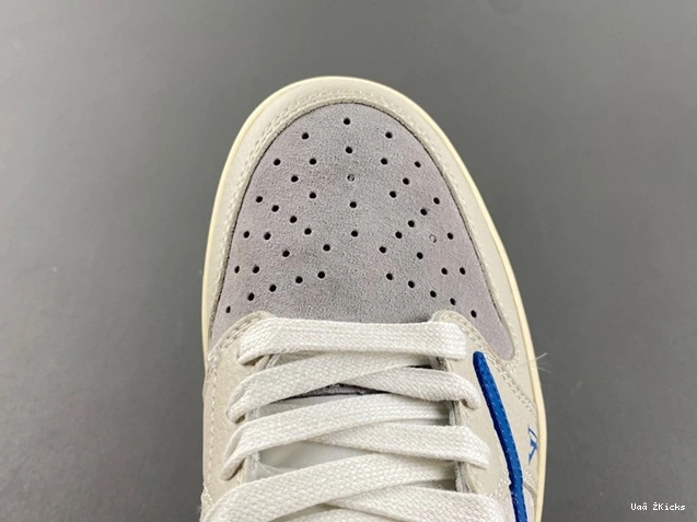 Air x Jordan Travis AllSeason - Scott 9 1 LX1988 6877 0813